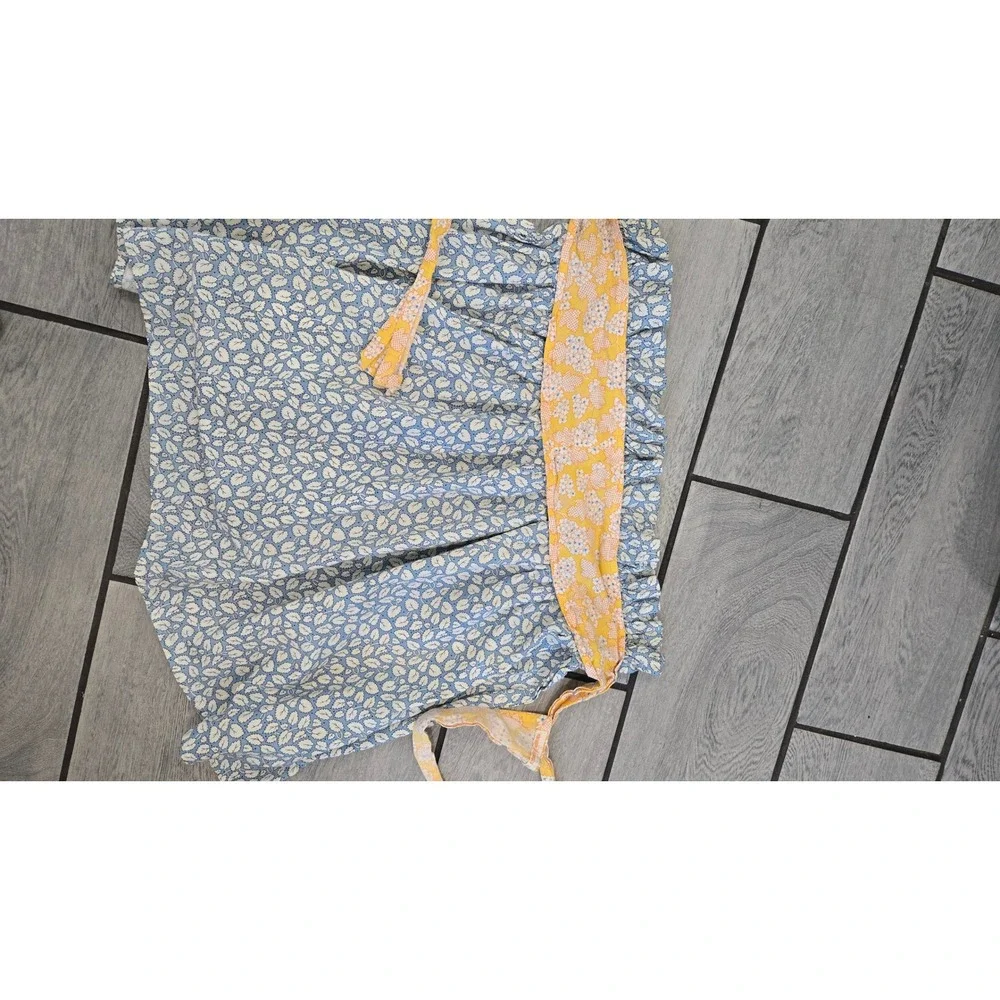 Lot of 2 Vintage Style Aprons Queen Bee Gingham & Blue Floral Leaf Print Cotton
